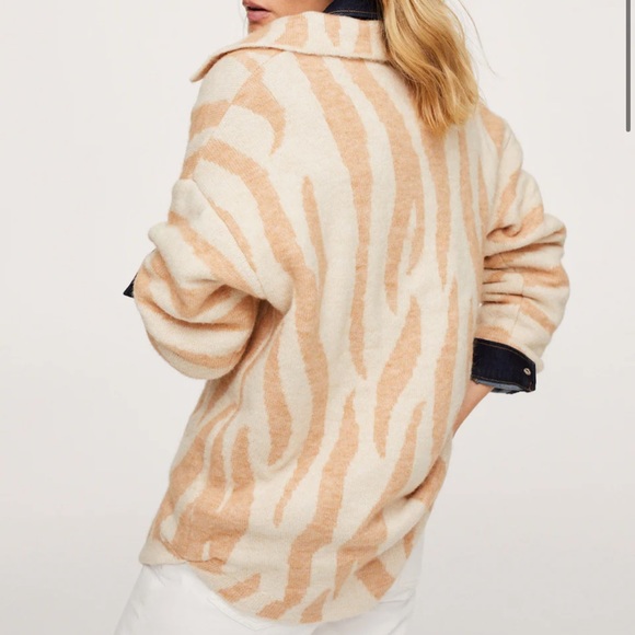 Mango Animal Print Soft stretchy button Cardigan Size US S - Picture 4 of 7